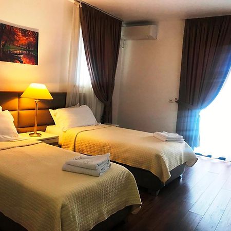 Chateau Linza Resort ティラナ エクステリア 写真