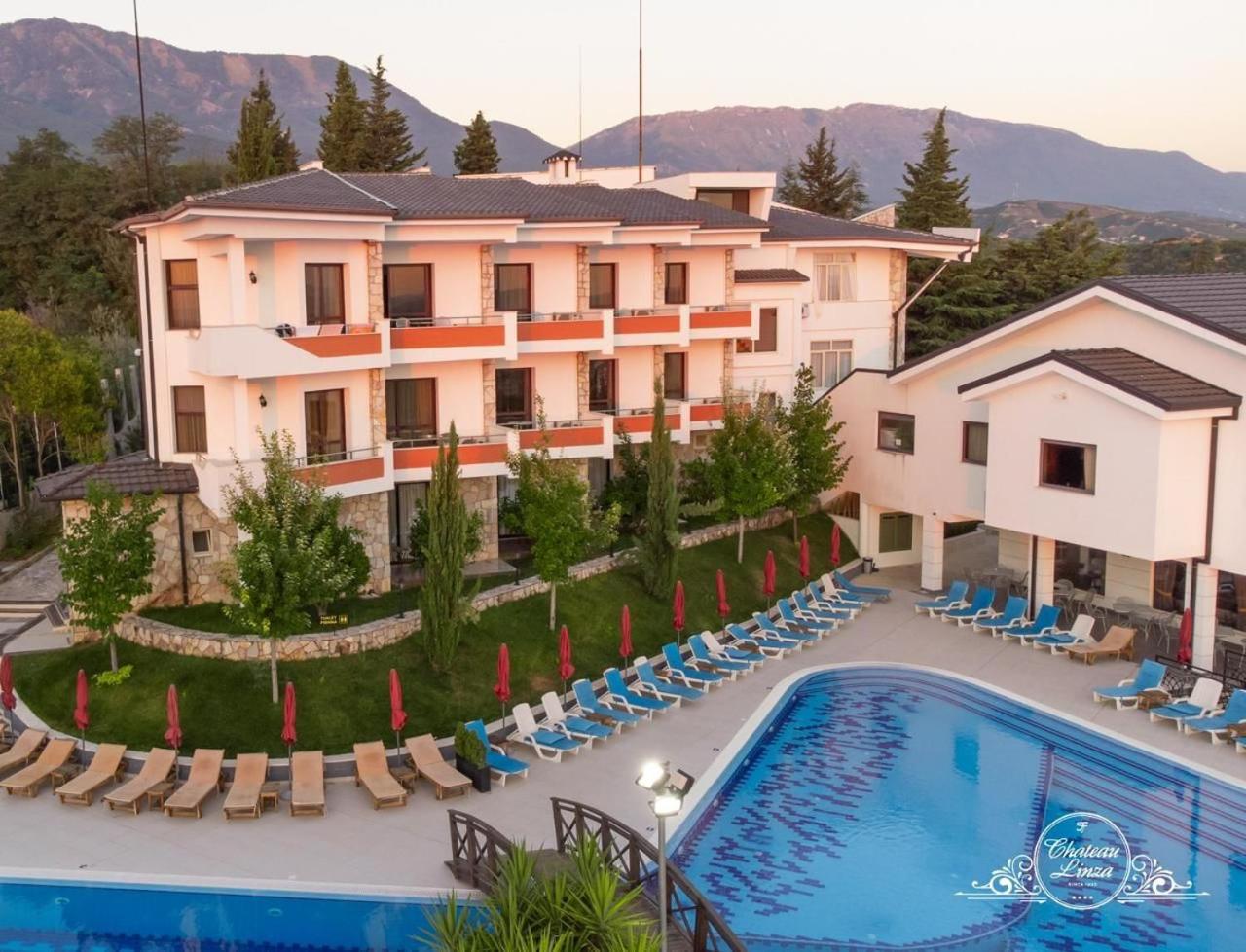 Chateau Linza Resort ティラナ エクステリア 写真